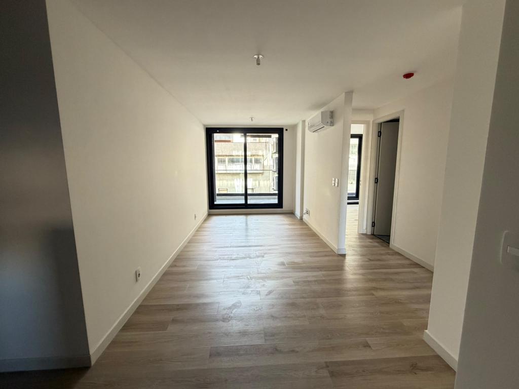 Alquiler apartamento 2 dormitorios a estrenar en Cordón Sur.