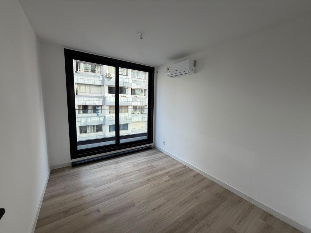 Alquiler apartamento 2 dormitorios a estrenar en Cordón Sur.