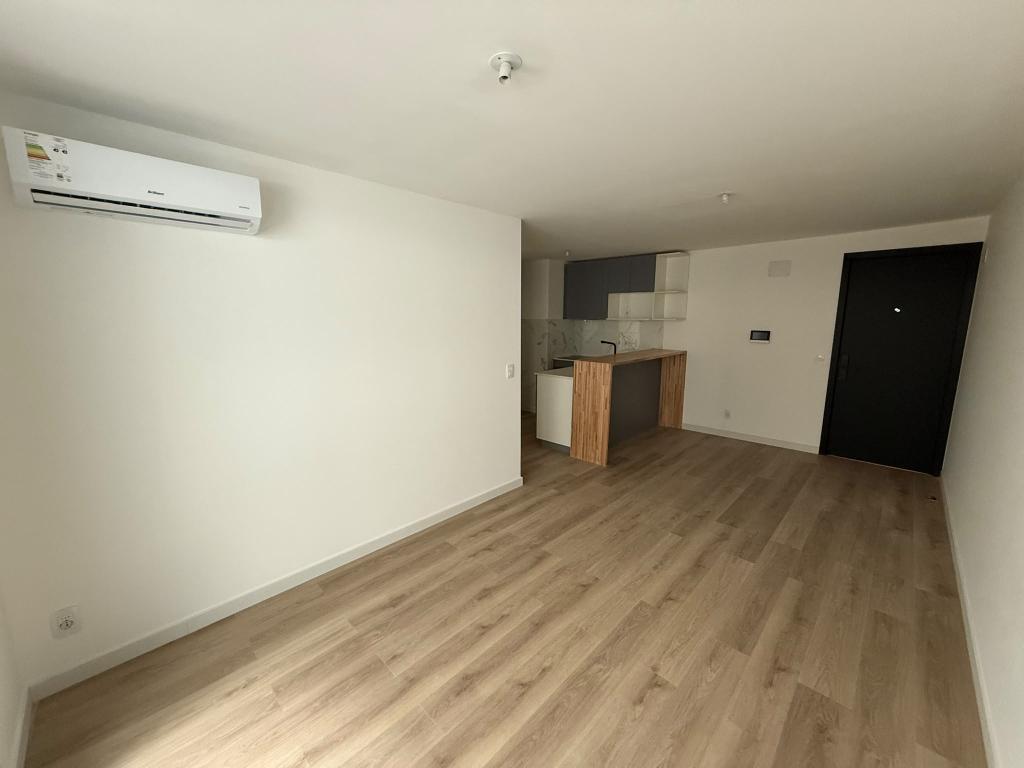 Alquiler apartamento 2 dormitorios a estrenar en Cordón Sur.