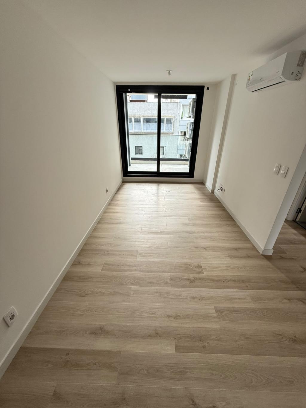Alquiler apartamento 2 dormitorios a estrenar en Cordón Sur.
