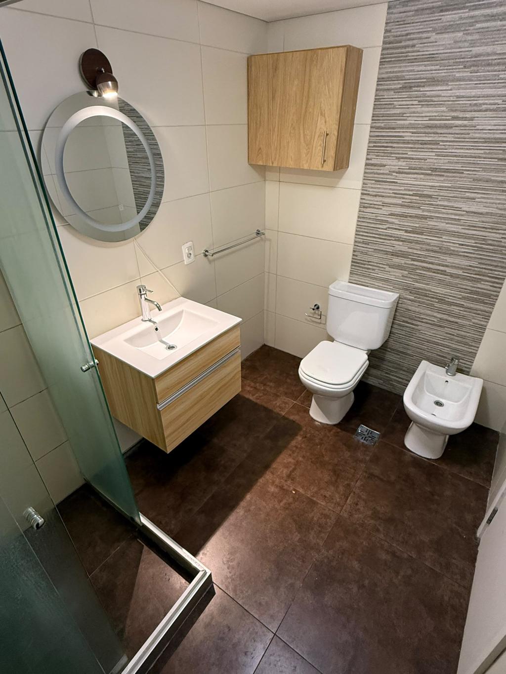 Alquiler apartamento 2 dormitorios y garage en cordón sur.