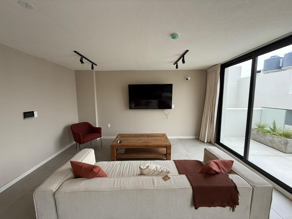 Alquiler apartamento de 1 dormitorio + garage en Cordón Sur. A estrenar.