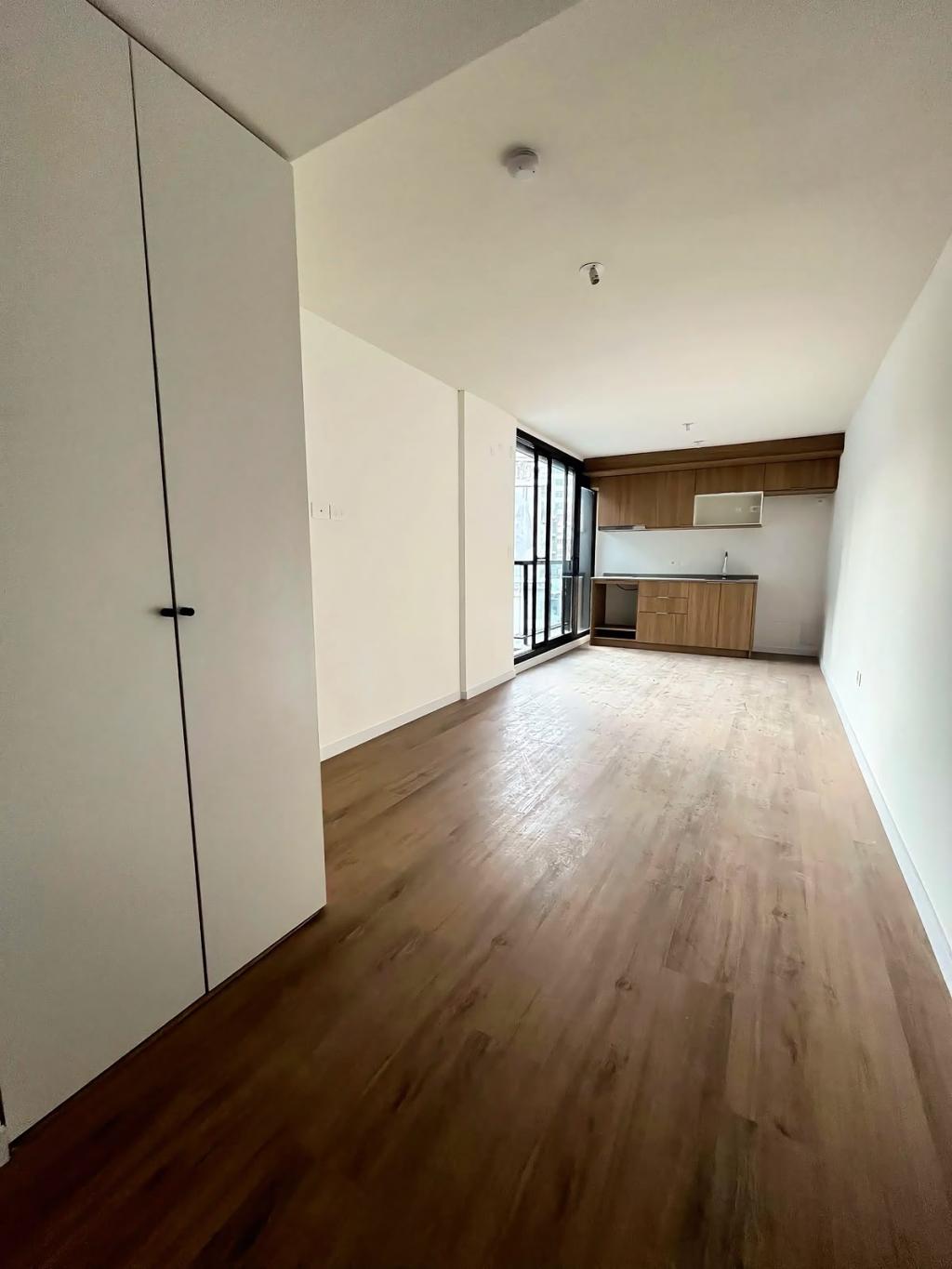 Alquiler apartamento monoambiente. Estrená en Cordón Sur.