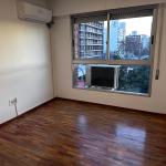 Alquiler apartamento 1 dormitorio en Punta Carretas. Piso 5 al frente.