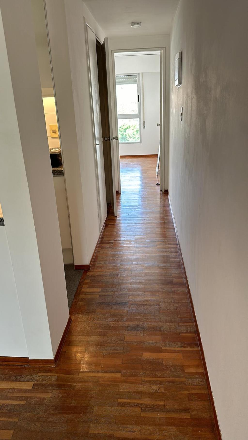 Alquiler apartamento 1 dormitorio en Punta Carretas. Piso 5 al frente.