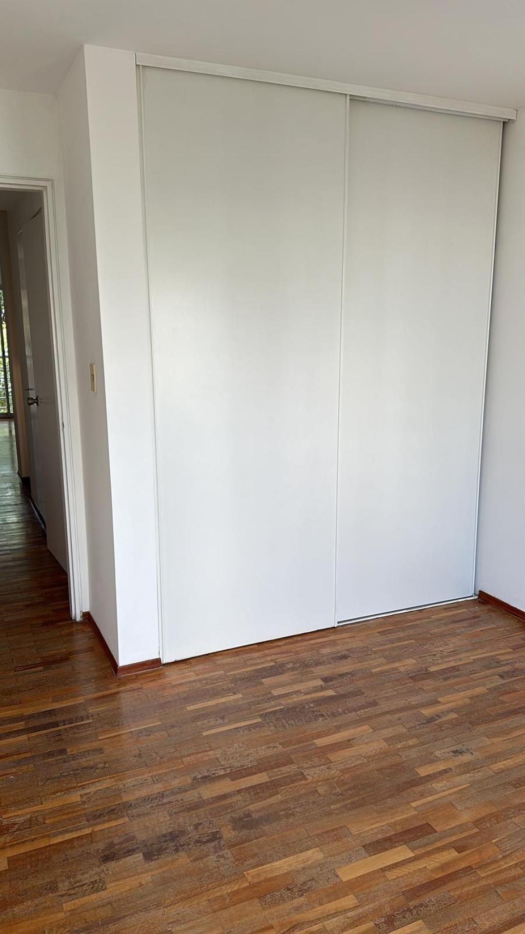 Alquiler apartamento 1 dormitorio en Punta Carretas. Piso 5 al frente.