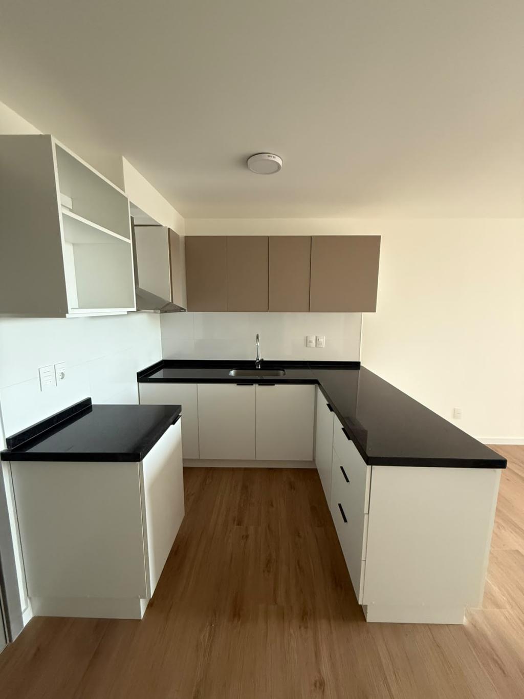 Alquiler apartamento a estrenar en Cordón Sur