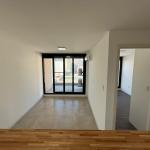 ALQUILER APARTAMENTO 1 DORMITORIO EN TRES CRUCES, CON PARRILLERO PROPIO Y GARAGE