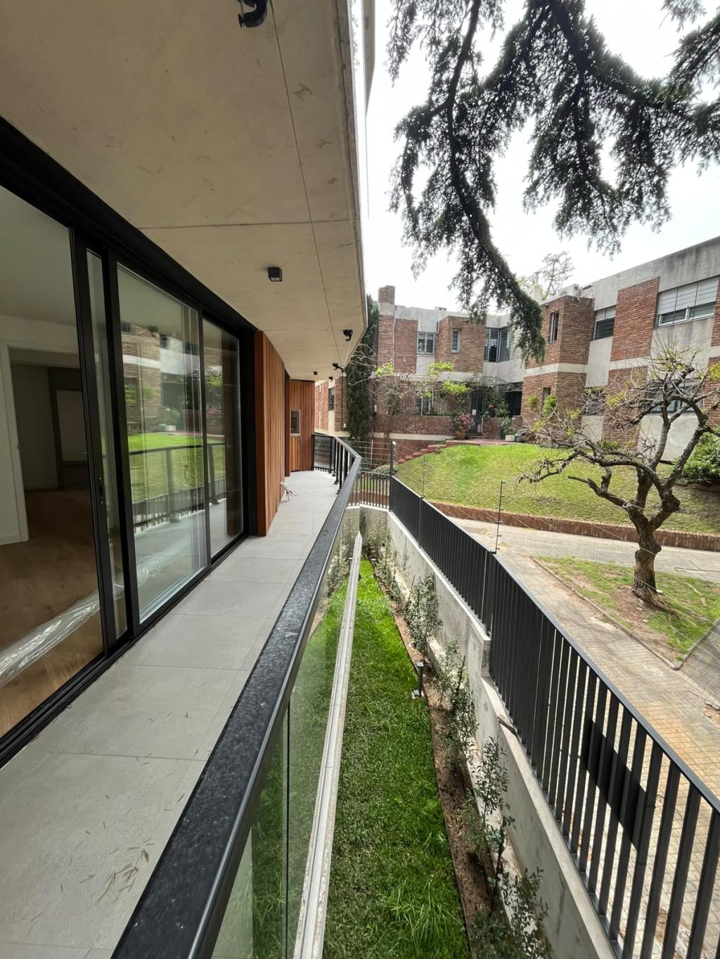 Venta apartamento 1 dormitorio con parrillero en Parque Rodó.