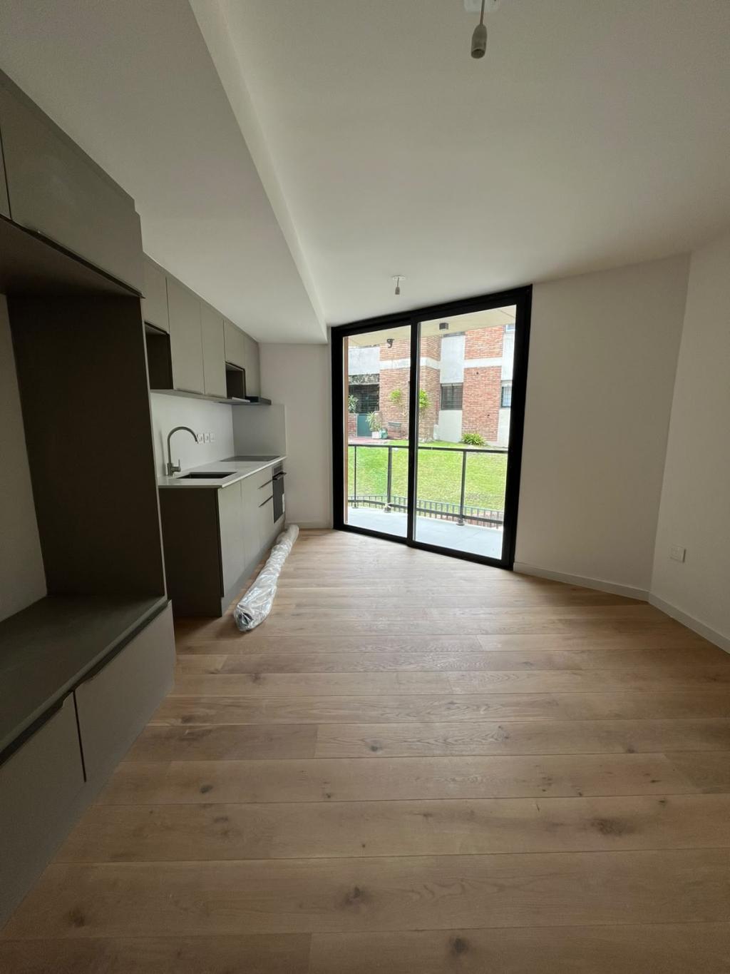 Venta apartamento 1 dormitorio con parrillero en Parque Rodó.