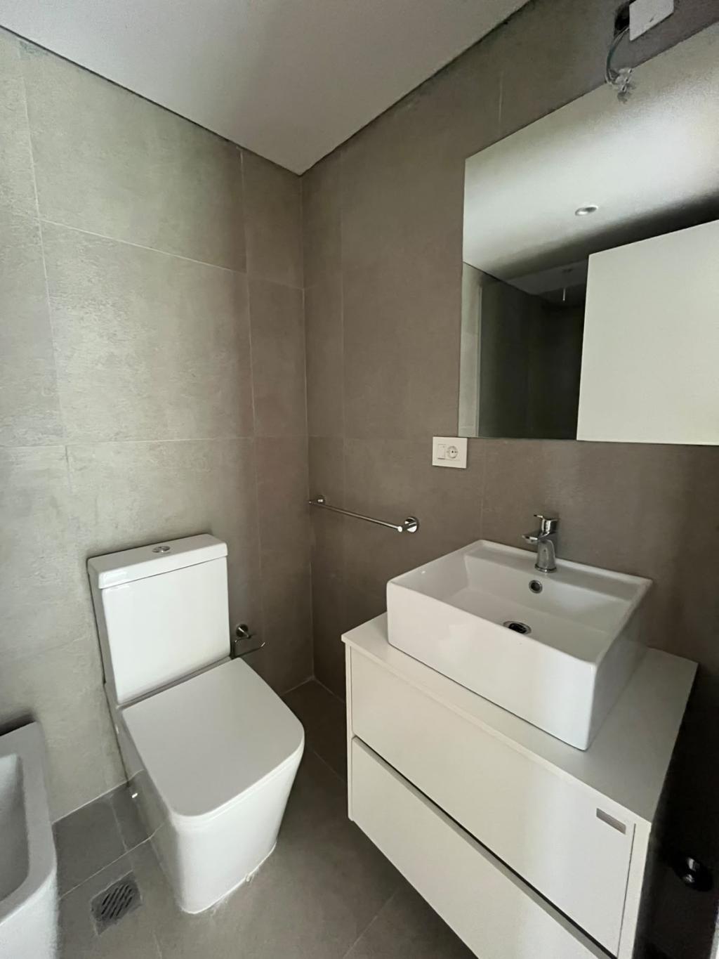 Venta apartamento 1 dormitorio con parrillero en Parque Rodó.