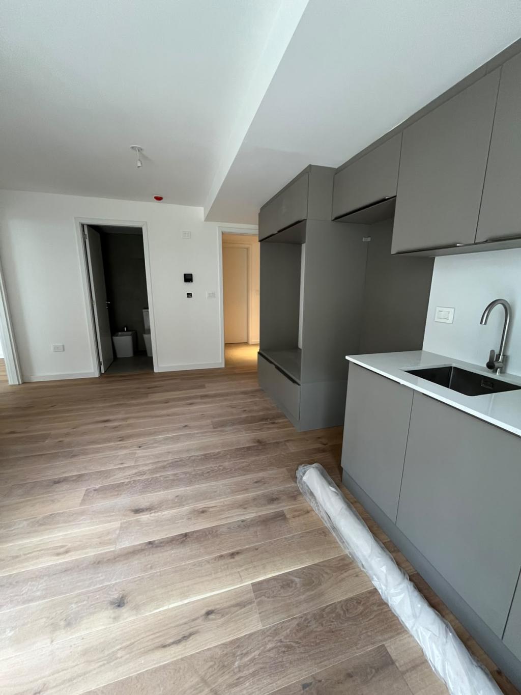 Venta apartamento 1 dormitorio con parrillero en Parque Rodó.