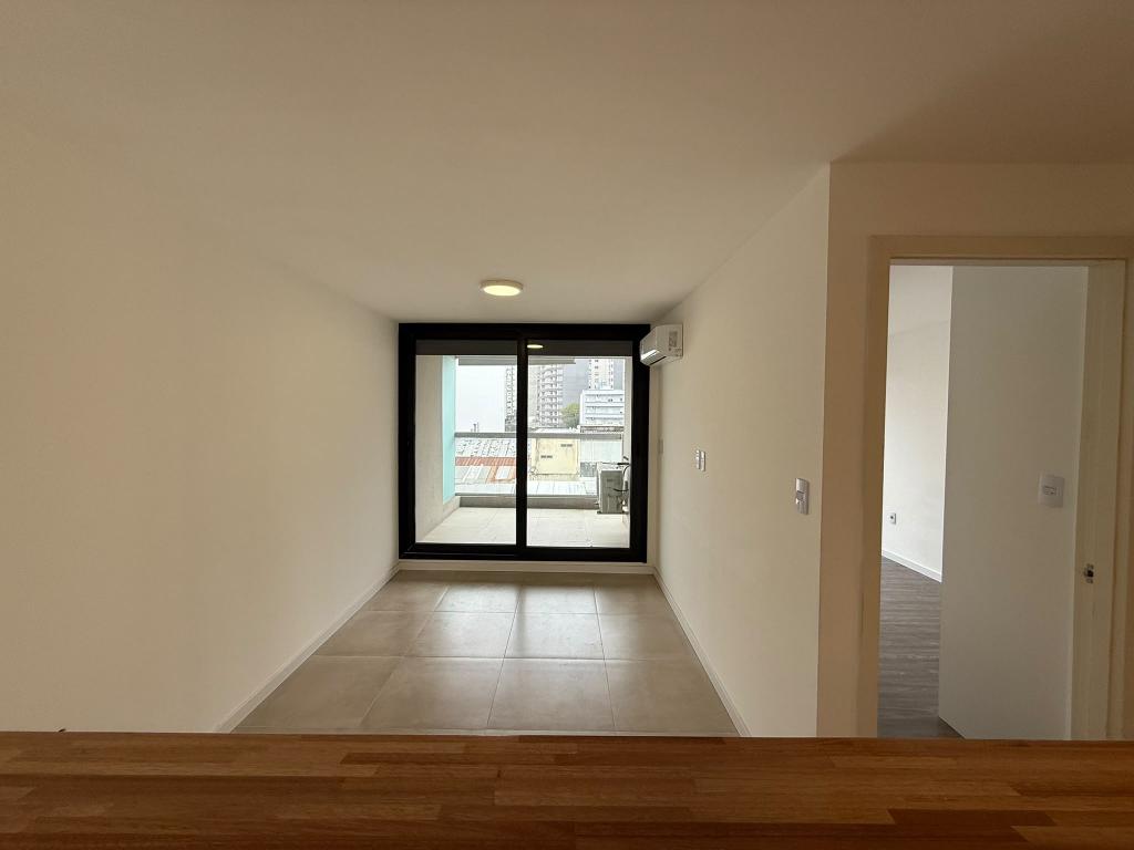 Alquiler apartamento 1 domitorio con parrillero propio.