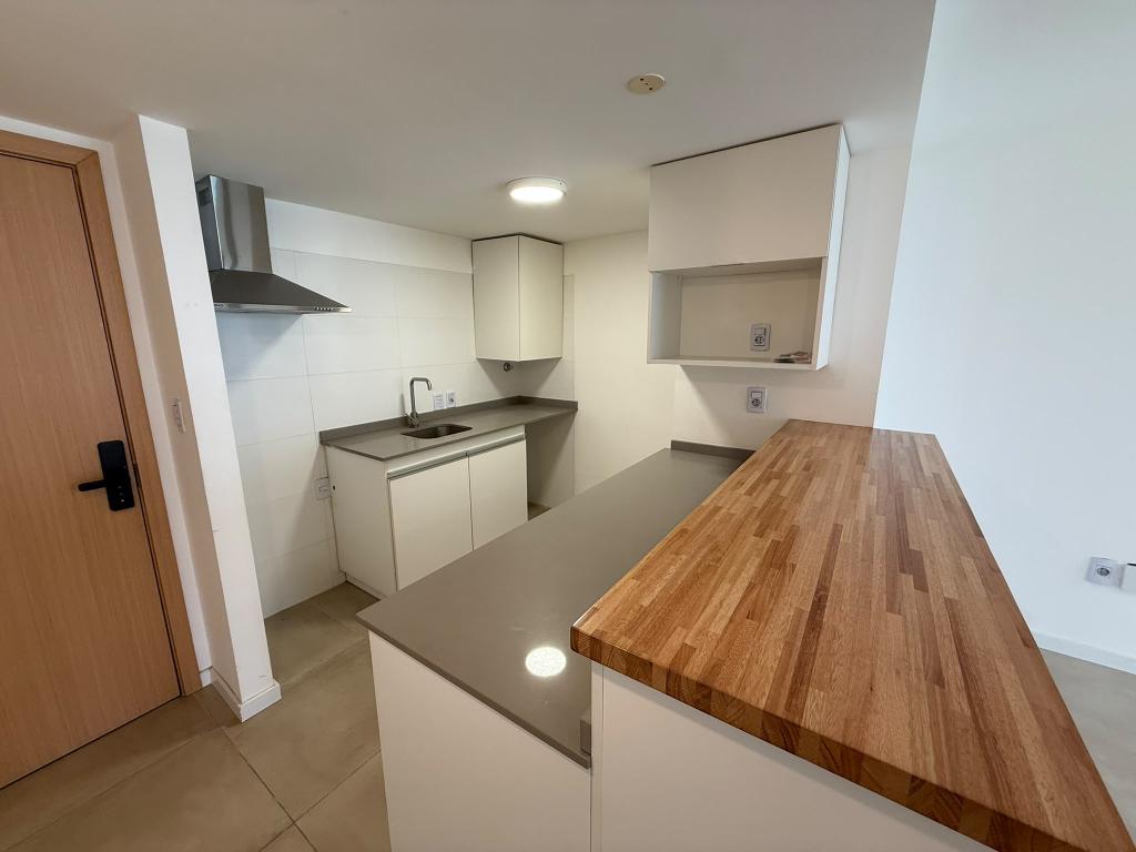 Alquiler apartamento 1 domitorio con parrillero propio.