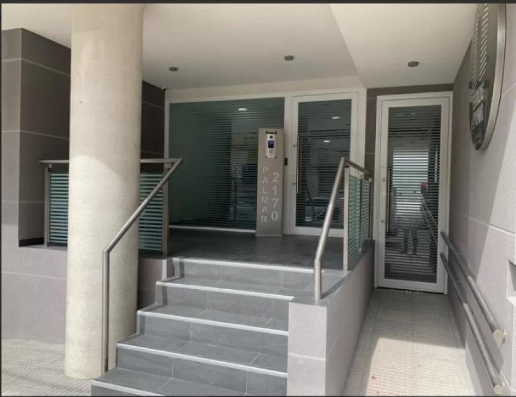 Alquiler apartamento 1 dormitorio en piso alto al frente, Cordón Sur.