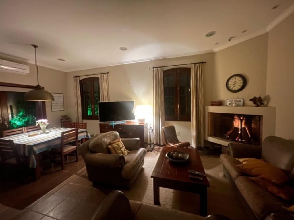 Casa en venta de 4 dormitorios 3 baños en Punta Carretas cochera para 3 autos