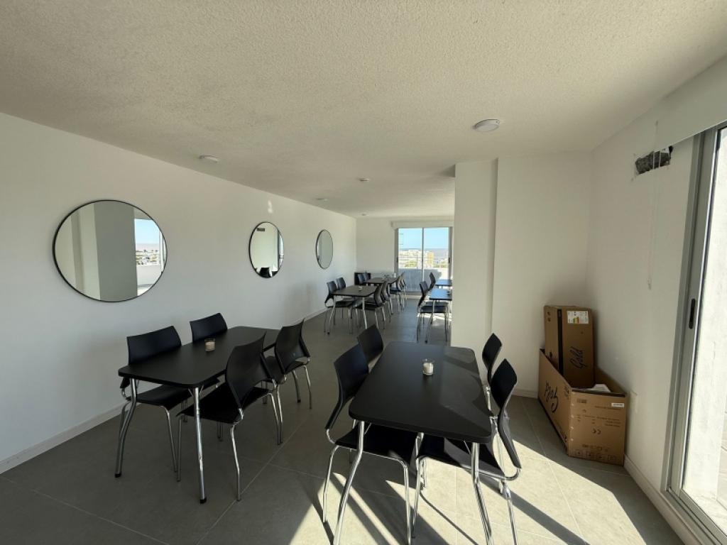 Venta apartamento de 1 dormitorio con renta, en Palermo.