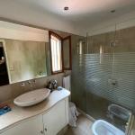 Casa en venta de 4 dormitorios 3 baños en Punta Carretas cochera para 3 autos