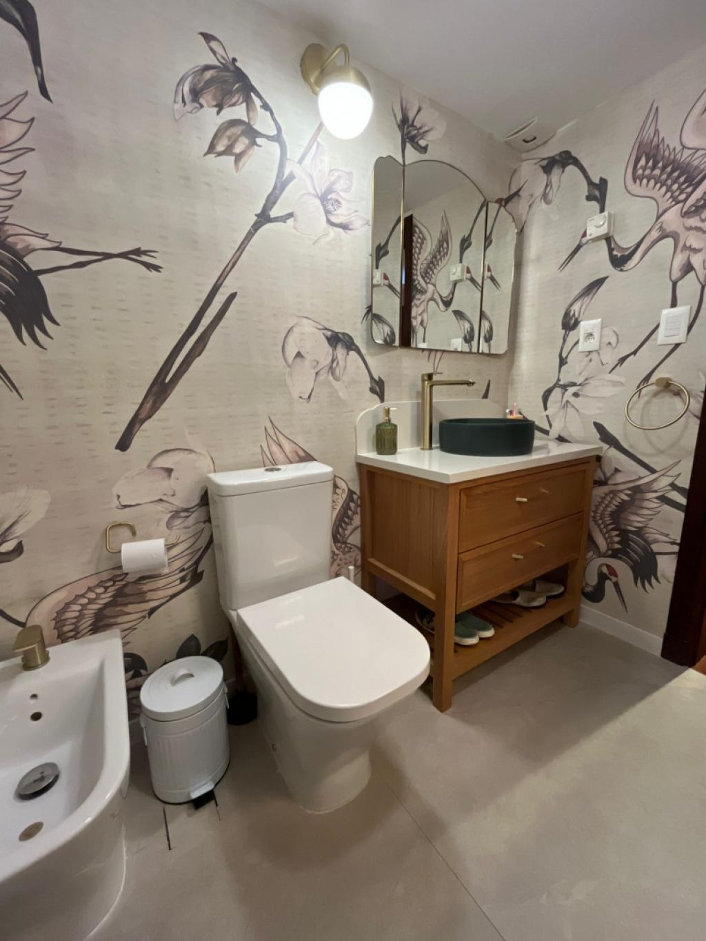 Venta apartamento tipo casa de 4 dormitorios y garage en Pocitos