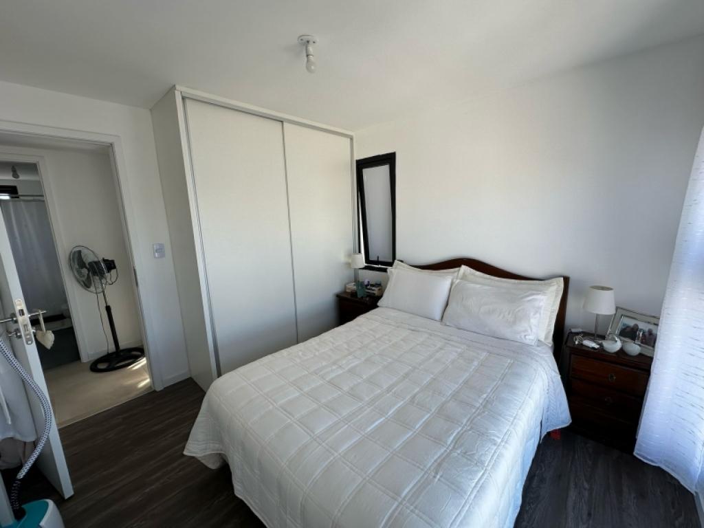 Venta apartamento 3 dormitorios, parrillero y garaje en Tres Cruces - CON RENTA 