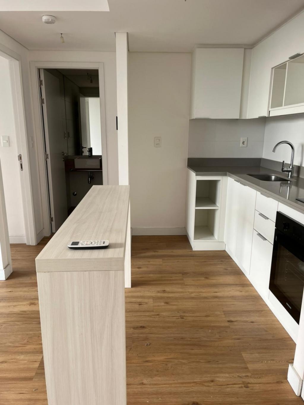VENTA DE APARTAMENTO DE 1 DORMITORIO EN PISO 2 DE DISTRITO M MALVIN - CON RENTA