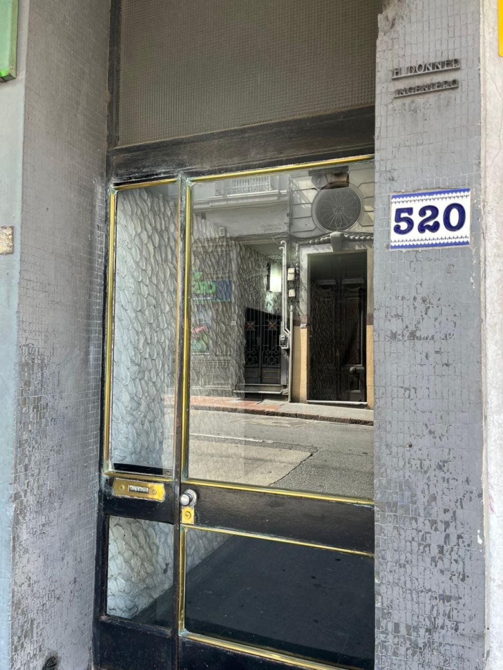 VENTA APARTAMENTO 1 DORMITORIO EN CIUDAD VIEJA - CON RENTA