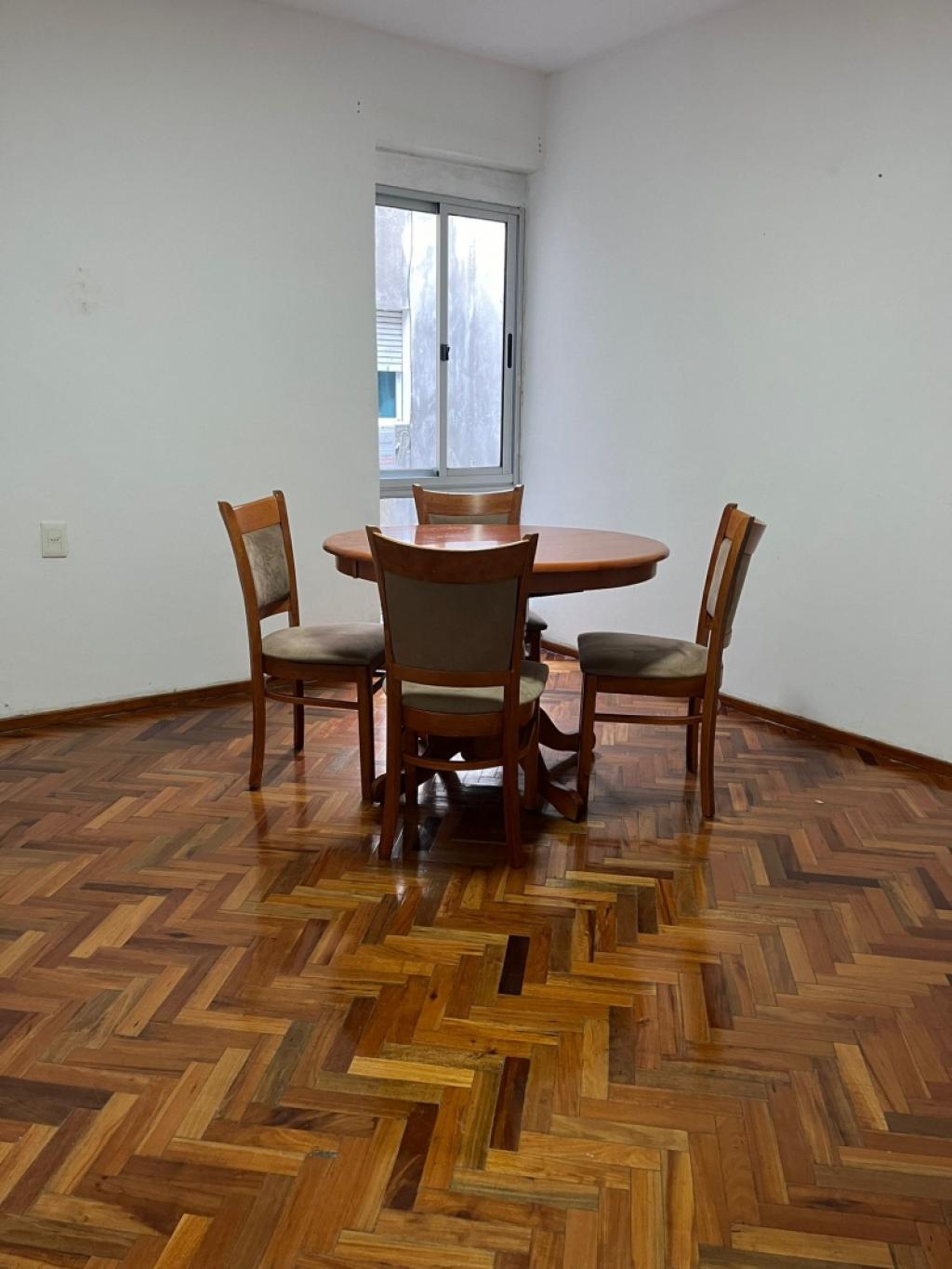 VENTA APARTAMENTO 1 DORMITORIO EN CIUDAD VIEJA - CON RENTA