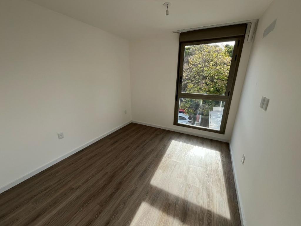 Venta apartamento en 01 VILA - 2 dormitorios con patio en PB. 