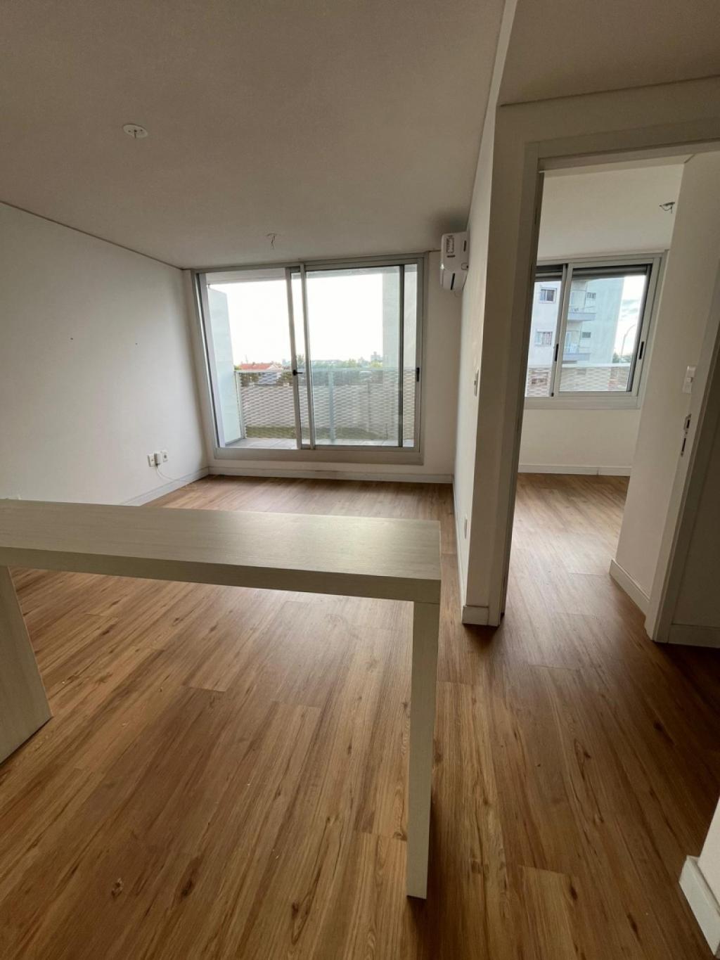 VENTA DE APARTAMENTO DE 1 DORMITORIO EN PISO 2 DE DISTRITO M MALVIN - CON RENTA