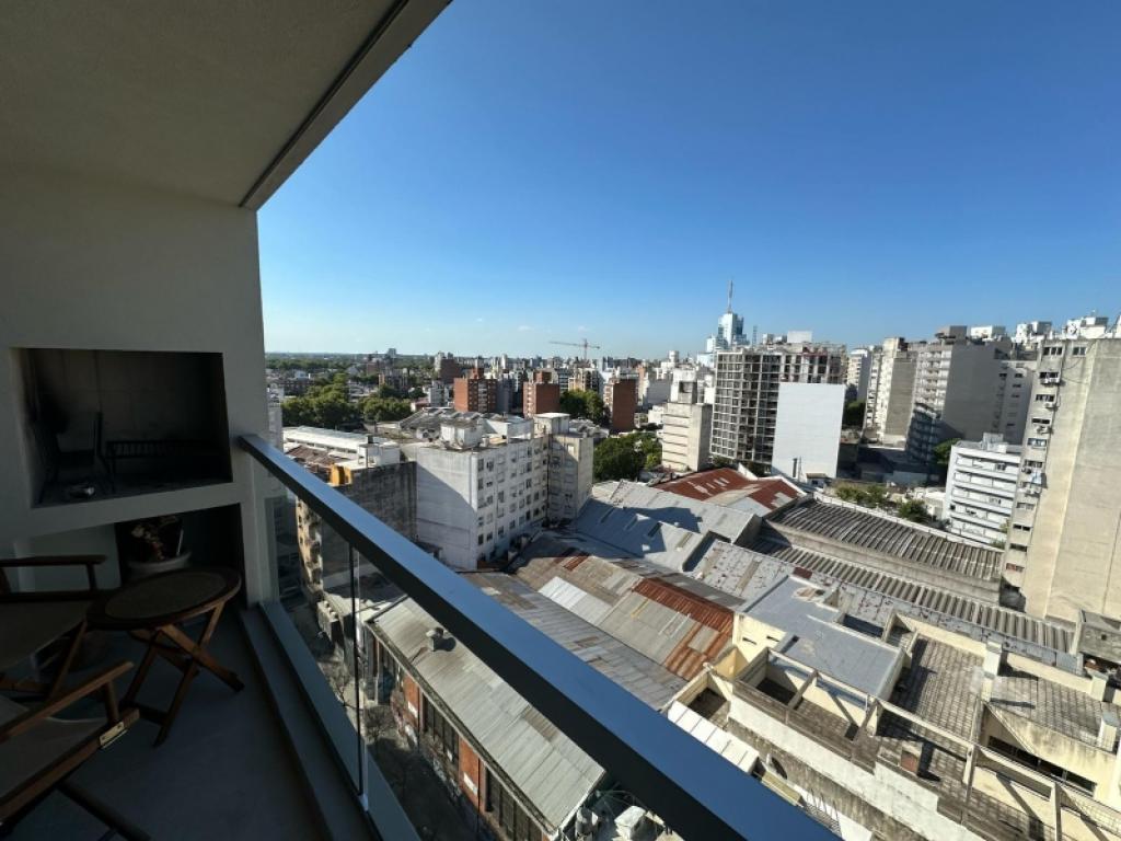 Venta apartamento 3 dormitorios, parrillero y garaje en Tres Cruces - CON RENTA 