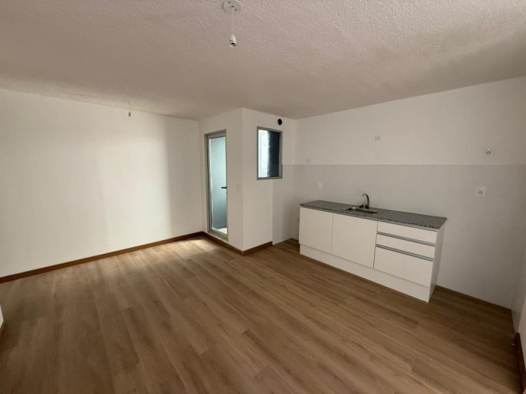 Venta apartamento de 1 dormitorio con renta, en Palermo.