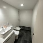 VENTA APARTAMENTO 1 DORMITORIO EN TRES CRUCES - CON PARRILLERO PROPIO Y GARAGE EN PISO 6