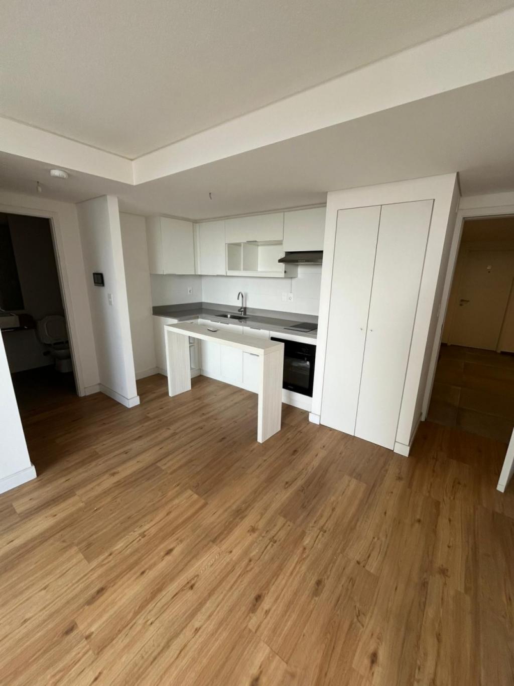 VENTA DE APARTAMENTO DE 1 DORMITORIO EN PISO 2 DE DISTRITO M MALVIN - CON RENTA