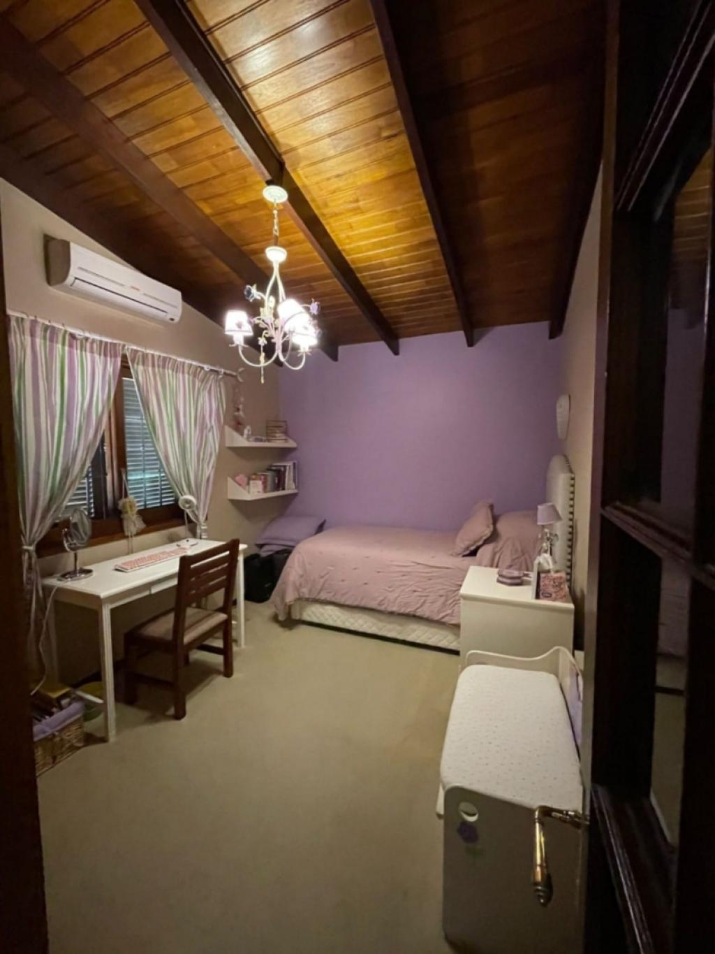 Casa en venta de 4 dormitorios 3 baños en Punta Carretas cochera para 3 autos