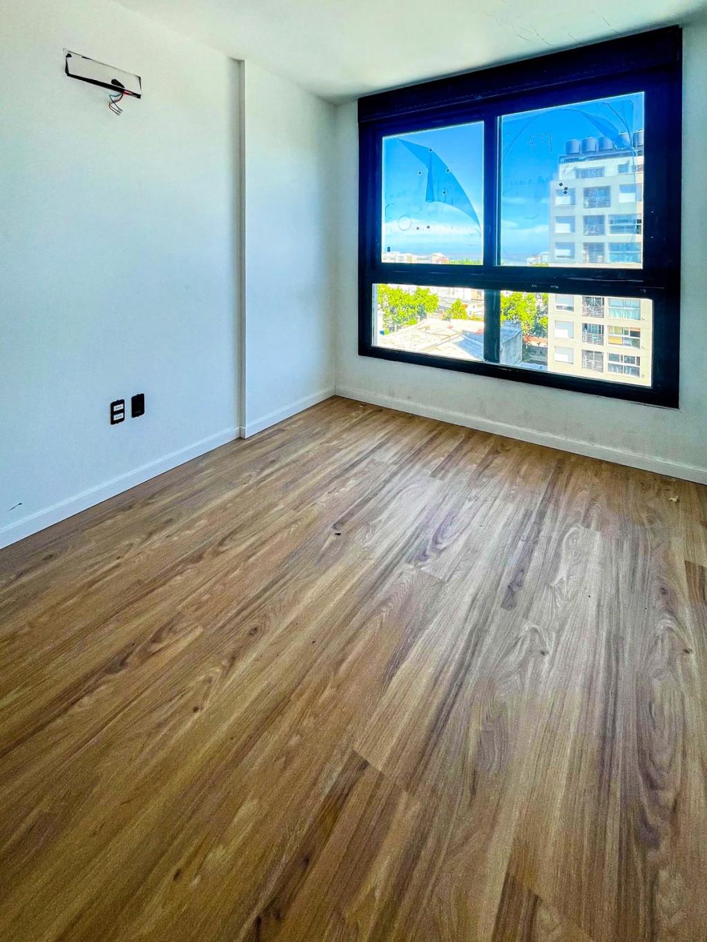 Venta de apartamento y garage a estrenar en Cordón Sur.