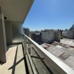 VENTA APARTAMENTO 1 DORMITORIO EN TRES CRUCES, CON PARRILLERO PROPIO Y GARAGE  - piso 9 al frente