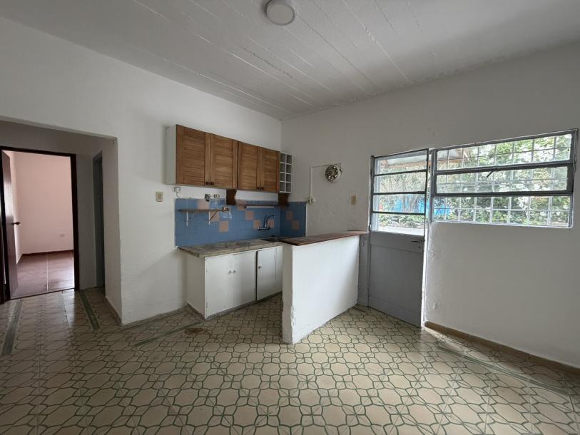 JAIME ROLDOS Y PONS ESQ. ELCANO - 1 DORM C/PATIO-1