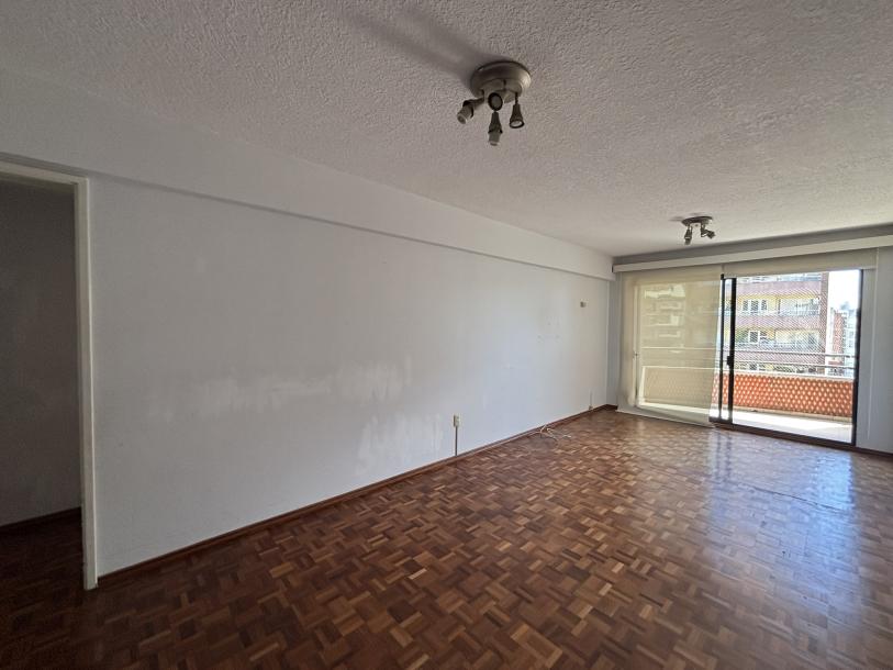 PRUDENCIO VAZQUEZ Y VEGA ESQ SARMIENTO - PISO ALTO 2D+2B+2GGE-1