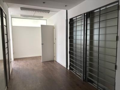 MISIONES Y 25 DE MAYO - PARA VIVIENDA O/Y OFICINA 141m2