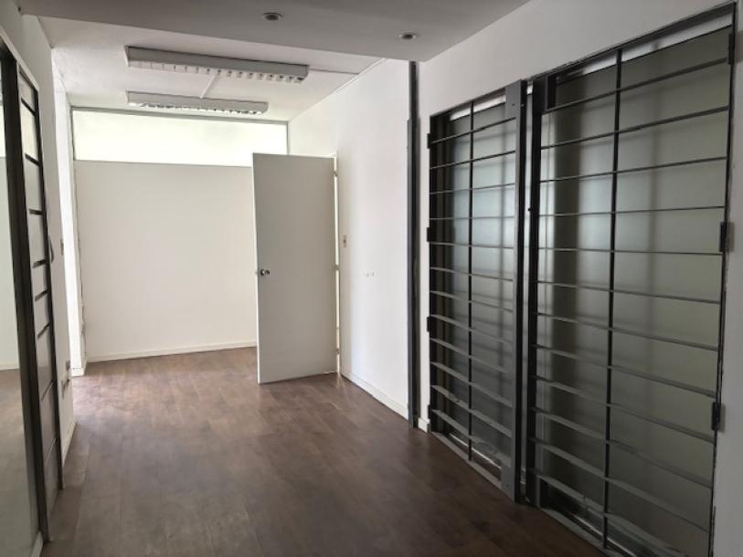 MISIONES Y 25 DE MAYO - PARA VIVIENDA O/Y OFICINA 141m2-14