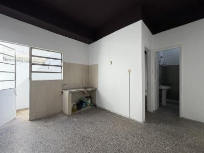 JUAN ROSAS Y GARCÍA DE ZÚÑIGA - 1 DORM PB C/PATIO