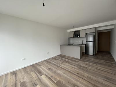 JACKSON Y CONSTITUYENTE  - MONOAMBIENTE - AMENITIES