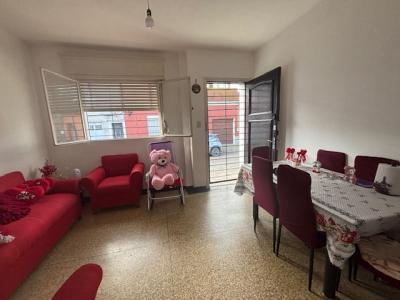CATALAN Y JUAN PAULLIER - 2 CASAS EN UN MISMO PADRON C/RENTA