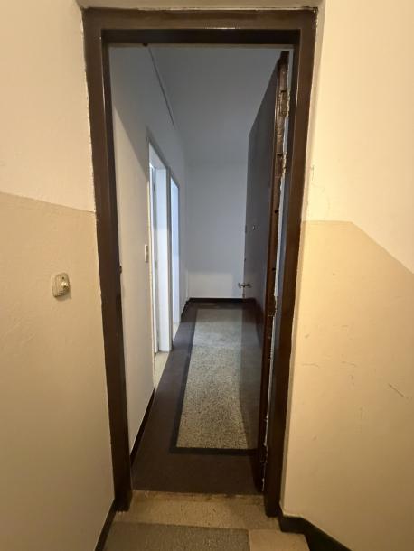 CONVENCION Y URUGUAY 1º POR ESCALERA AL FRENTE-2