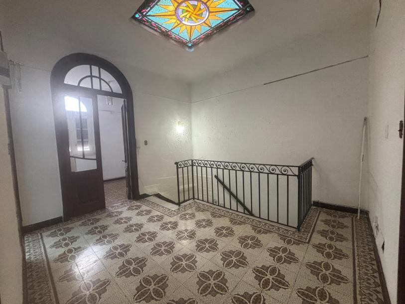 AGRACIADA Y PILAR COSTA - CASA DE ALTOS CON AMPLIA TERRAZA-2