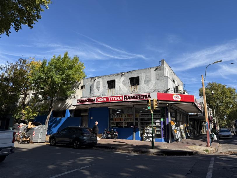 OFICINAS CON DEPOSITO ESQ REYLES Y GRAL FLORES-1