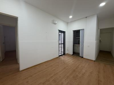 GABOTO Y PAYSANDU - PB INTERNO C/AMPLIO PATIO