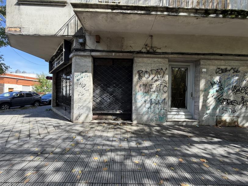 JUAN RAMON GOMEZ Y ESTERO BELLACO - LOCAL EN ESQUINA 123m2 EN 2 NIV-3