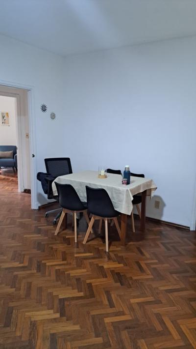 CANELONES Y EJIDO - 2 DORM CON PATIO