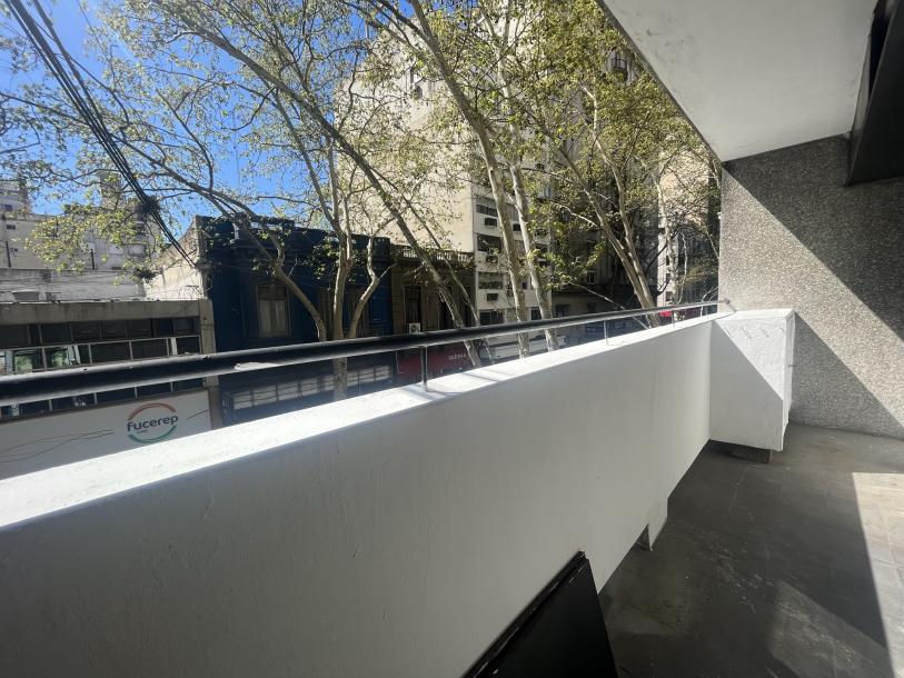 COLONIA Y JULIO HERRERA - PROX A PLAZA DEL ENTREVERO-10